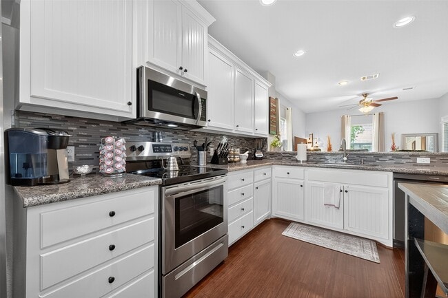 Building Photo - 278 Capetown Way