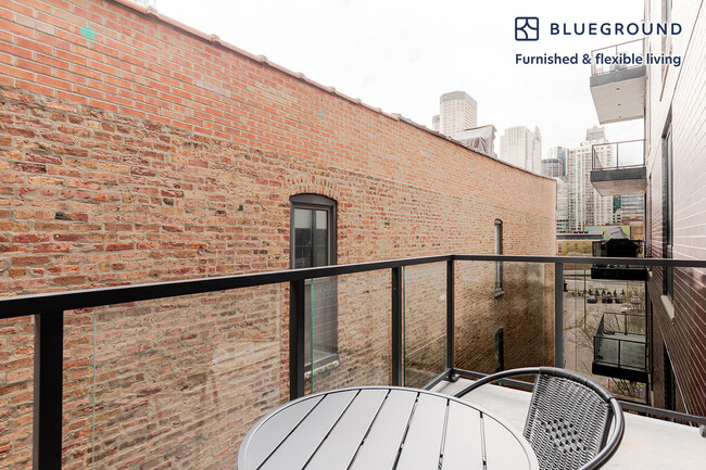 Building Photo - 812 W Adams St