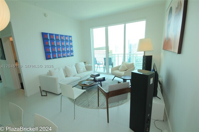Building Photo - 950 Brickell Bay Dr