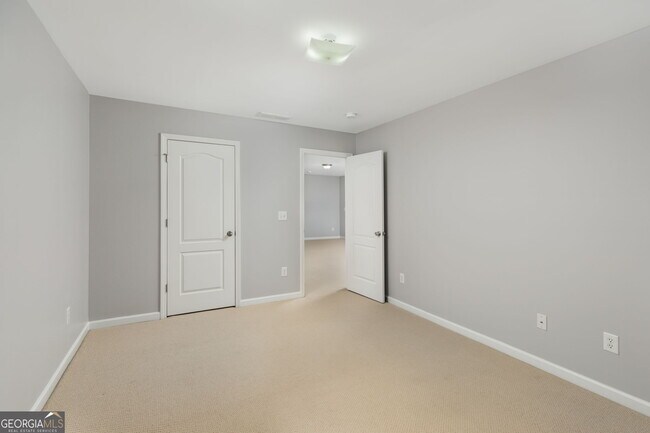 Building Photo - 168 Summer Grove Ln