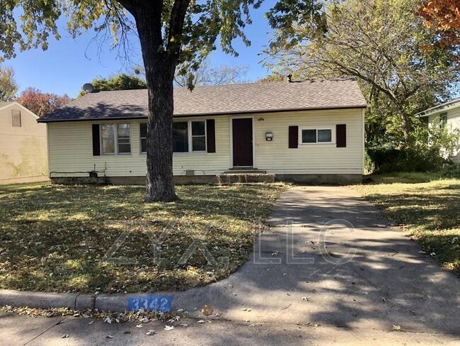 Primary Photo - 3342 S Marion Ave