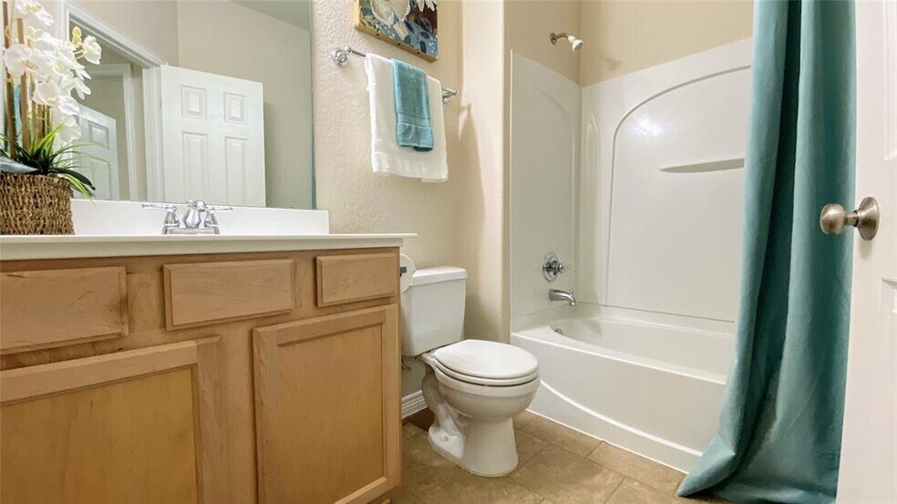 Building Photo - 314 River Briar Ln