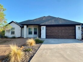 Building Photo - 9 Tracie Trl