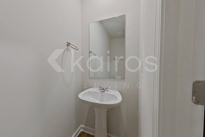 Building Photo - 329 Ironwood Ct