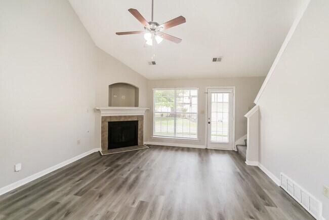 Building Photo - 4880 Briona St