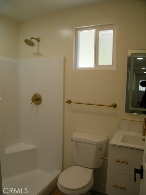 Building Photo - 26210 N Lake Wohlford Rd