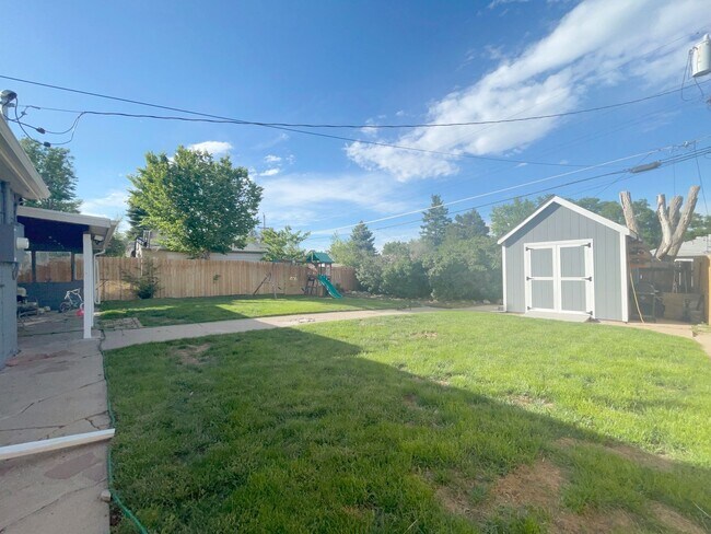 Building Photo - IMPROVED PRICE!!!!!!  Gorgeous 3 bedroom r...