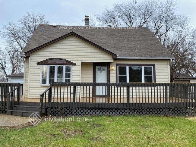 Building Photo - 9307 Nordica Ave