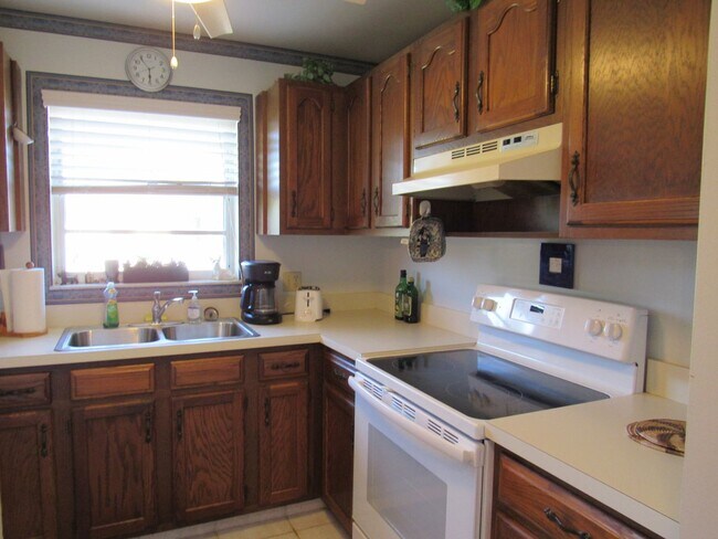Building Photo - 55+ Vista St. Lucie Community!
