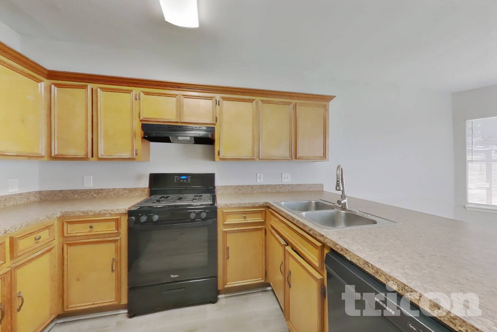 Building Photo - 13311 Danshire Dr