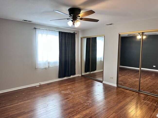 Building Photo - 2856 Evergreen Ln