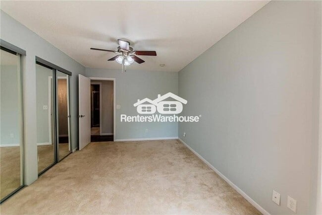 Building Photo - 1126 E Travelers Trail