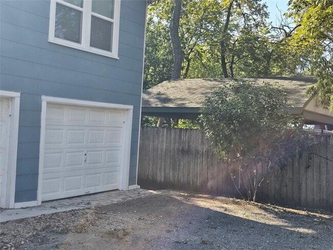 Building Photo - 4213 Ramsey Ave