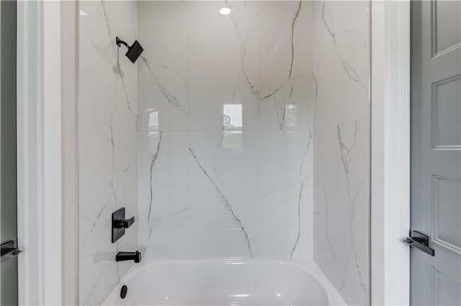 Building Photo - 37 Deer Cyn Dr