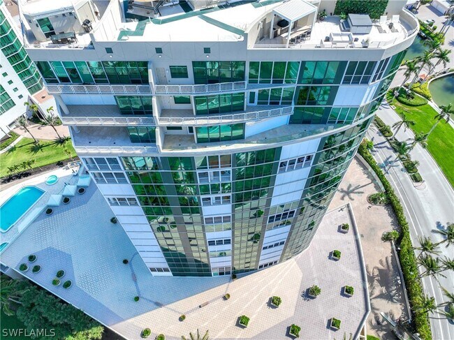 Building Photo - 3971 Gulf Shore Blvd N