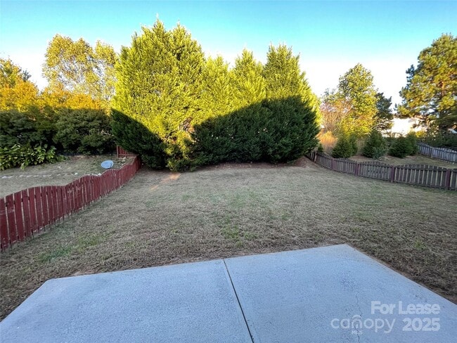 Building Photo - 9029 Seamill Rd