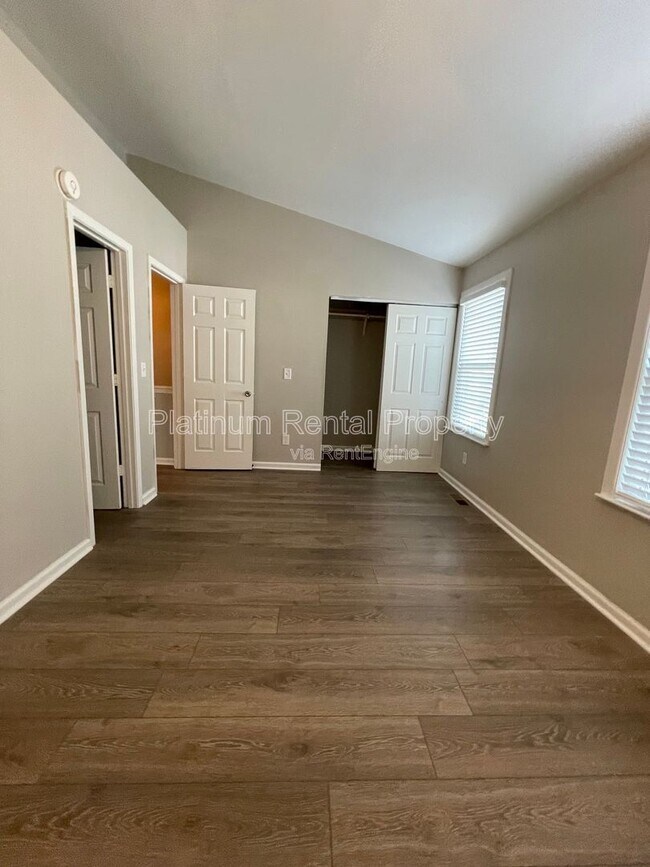 Building Photo - 3575 Kennesaw Station Dr