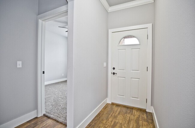 Building Photo - ***308 Alder Street***