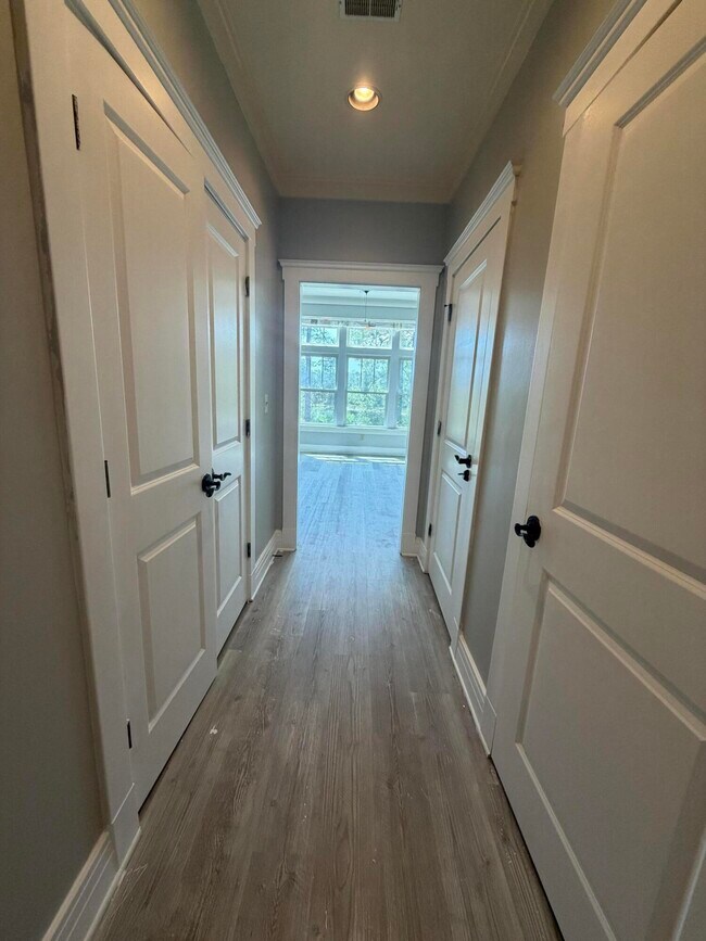 Building Photo - 1511 Tin Cup Ct