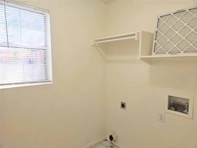 Building Photo - 3105 Stonewall Ln
