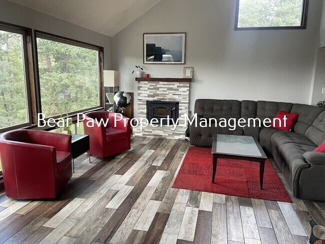 Building Photo - "Charming furnished or unfurnished  Evergreen Retreat: Spacious 4-Bed, 3-Bath Home on Fern Gulch ...