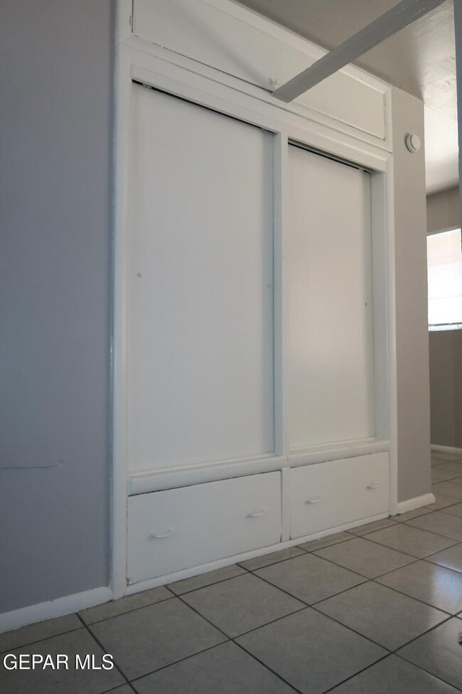 Building Photo - 4023 Thomason Ave