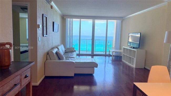 Building Photo - 2501 S Ocean Dr