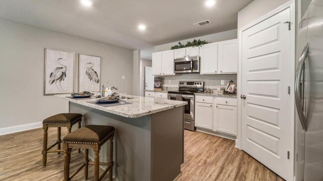 Building Photo - 10222 Orchid Magnolia Dr