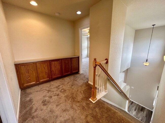 Building Photo - Beautiful Stetson Hills 3 Bedroom