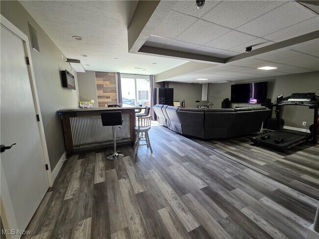 Building Photo - 1245 Meadow Woods Dr