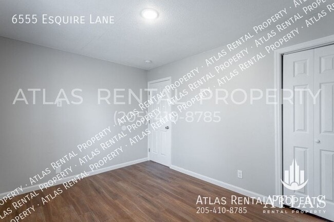 Building Photo - 6555 Esquire Ln