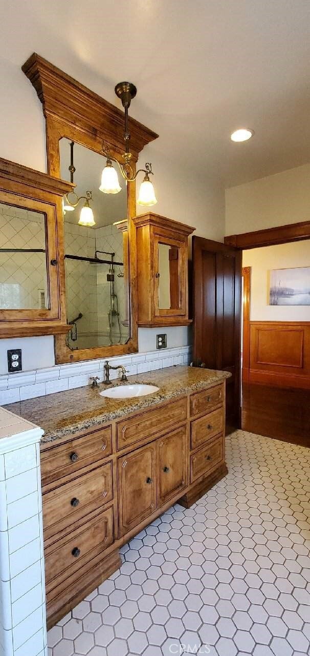 Building Photo - 495 E Collins Ave