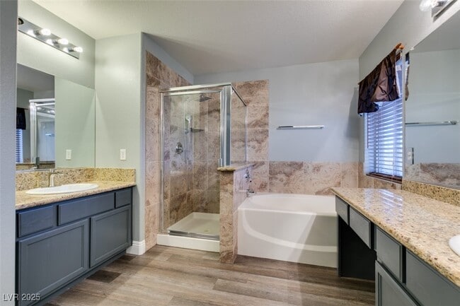 Building Photo - 9157 S Sleeping Tree St