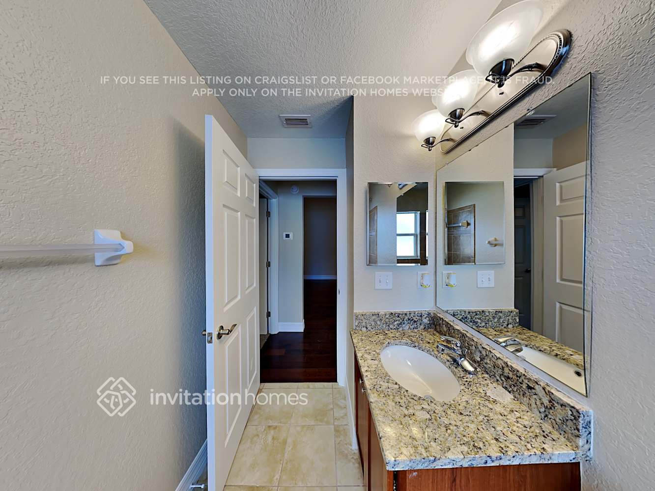 Building Photo - 2728 Oak Hammock Loop