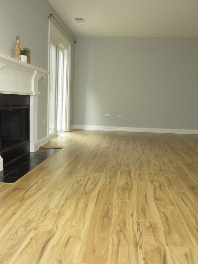 Building Photo - 43 Foxcroft Rd