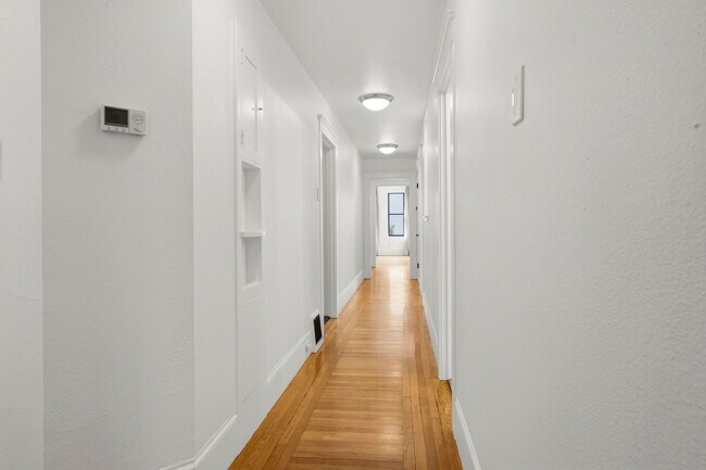 Building Photo - 75 Lafayette St