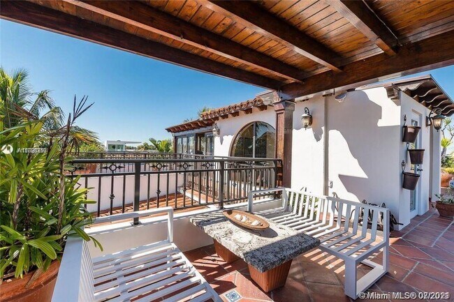 Building Photo - 181 Harbor Dr