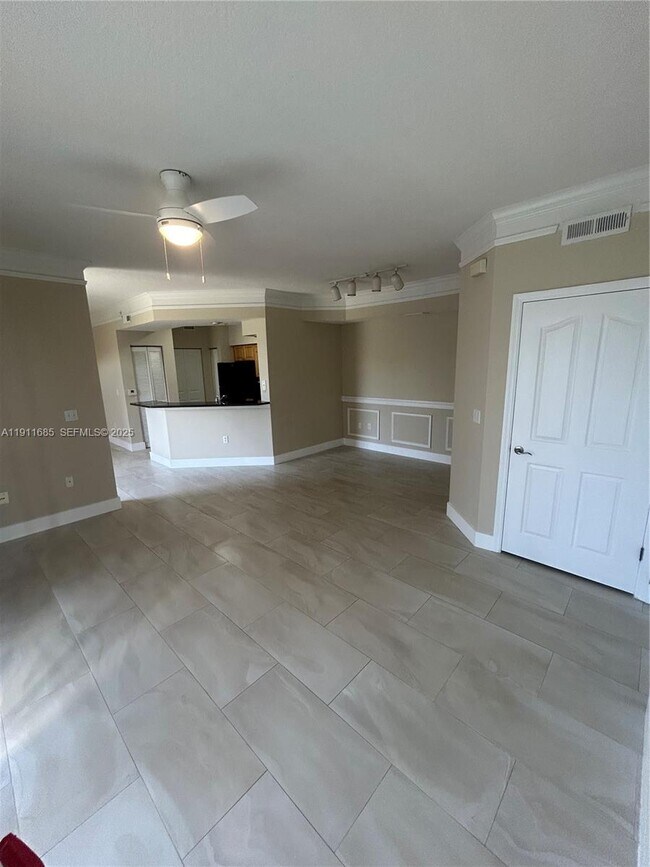 Building Photo - 2032 Alta Meadows Ln