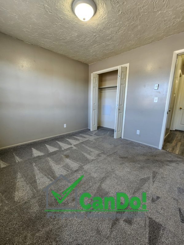 Building Photo - Now June 1st! Remodeled 2 bedroom, 1 bathr...