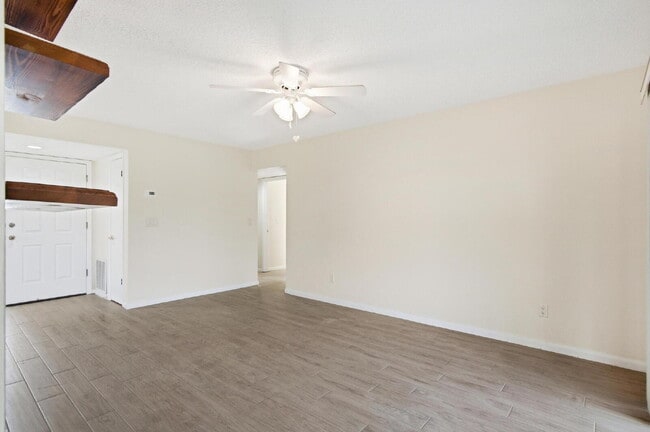 Building Photo - Woodhaven Condominium