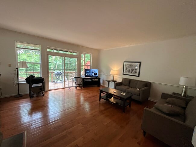 Building Photo - 808 Brushy Mountain Rd