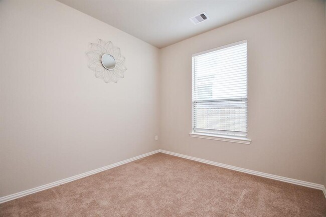 Building Photo - 15219 Stuart Bat Cave Ln