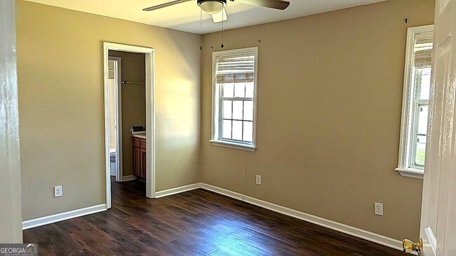 Building Photo - 210 Strawbridge Ln