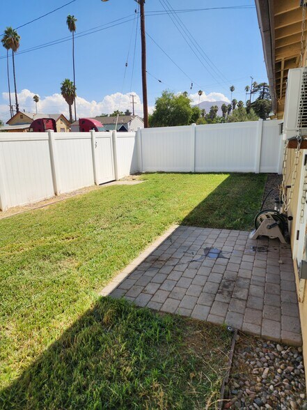 Building Photo - 1170 Fountain St