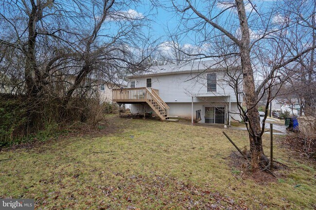 Building Photo - 8729 36th Ave