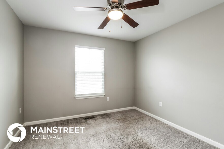 Building Photo - 2105 Paddle Wheel Dr