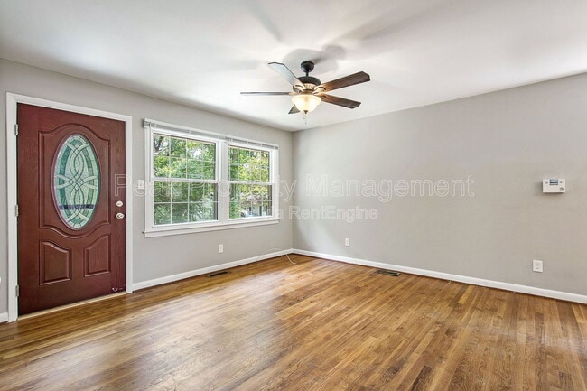 Building Photo - 200 N Grove Ave