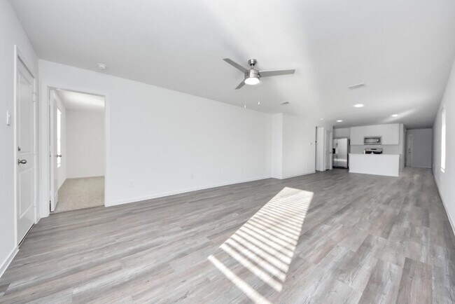 Building Photo - 14315 Leafy Willow Dr