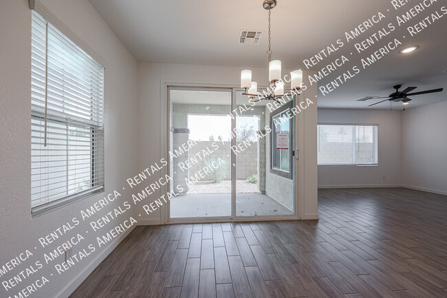 Building Photo - 1117 N Jay Pl