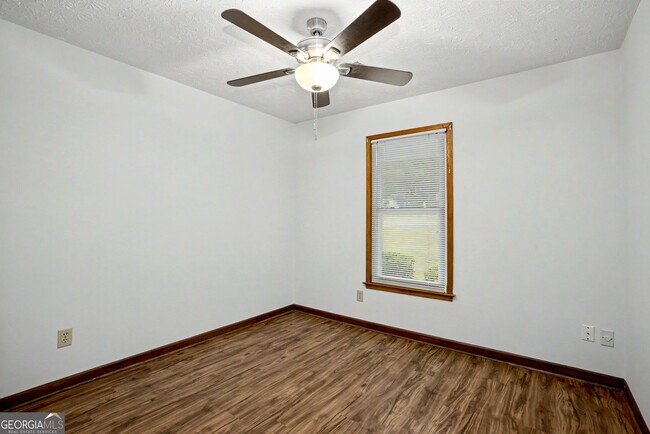Building Photo - 309 Deergrass Trail